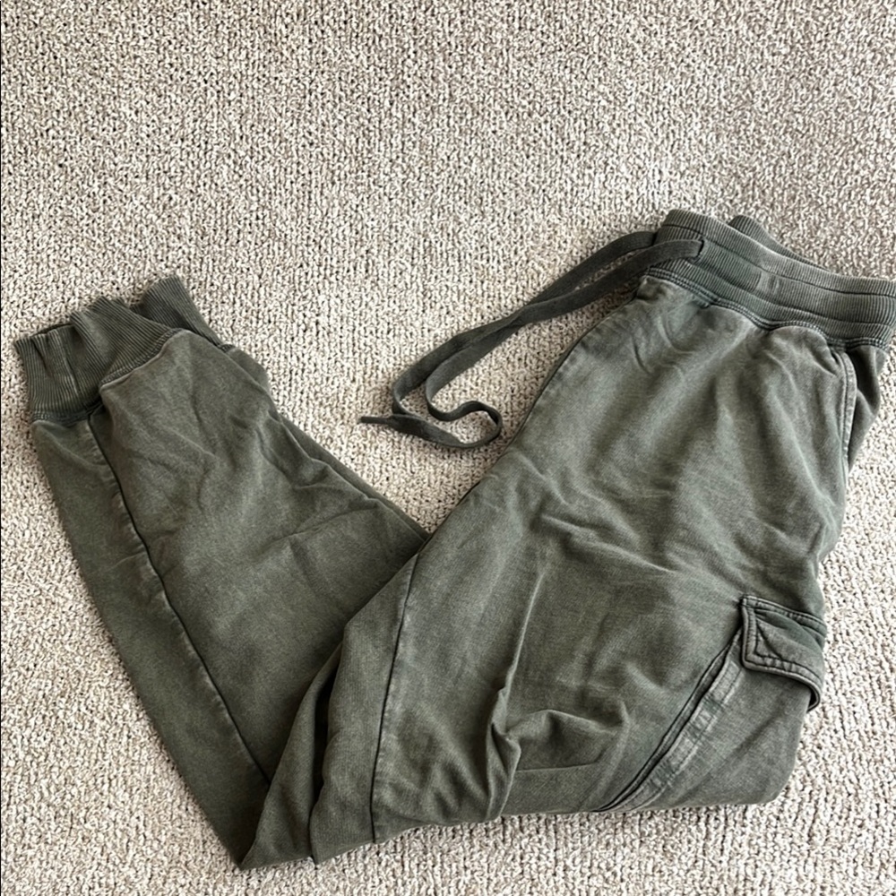 Women’s Aerie Olive Jogger Pants
